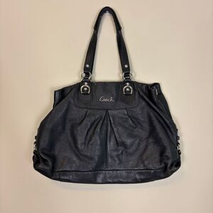 Coach Black Leather Shoulder Purse